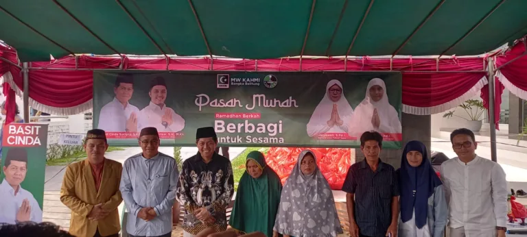 Bantu Masyarakat Korps KAHMI dan FORHATI Gelar Pasar Murah Ramadhan