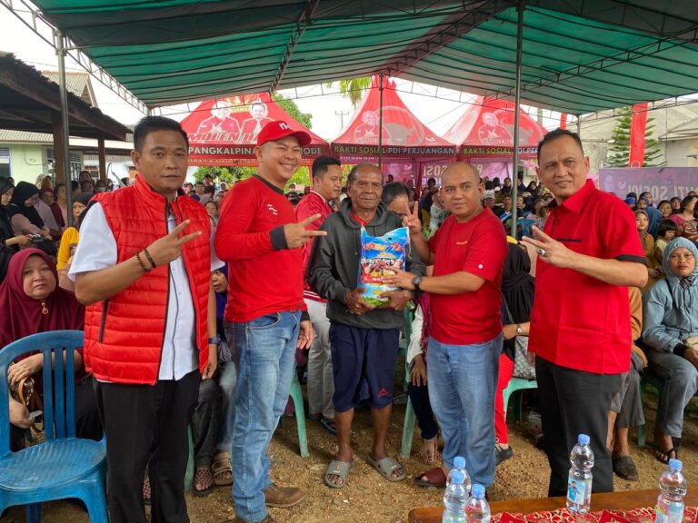 Lagi Masyarakat Sangat Terbantu Baksos Tebus Murah PDIP Molen Hakim